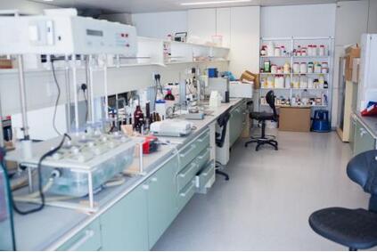 关于综合型医院实验室设计方案-深圳市九天隆实验室设备有限公司